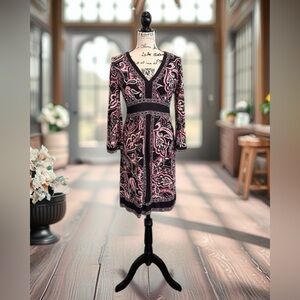 😻INC. Size Medium (6-8) CUTE Black and Pink Paisley Dress!